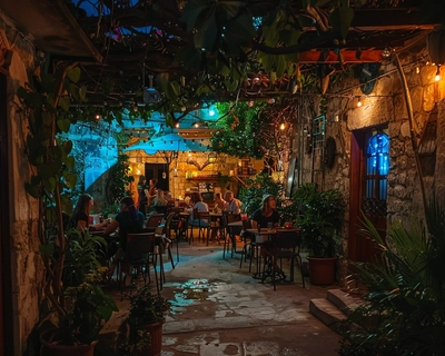 Firefly Café in Marsascala